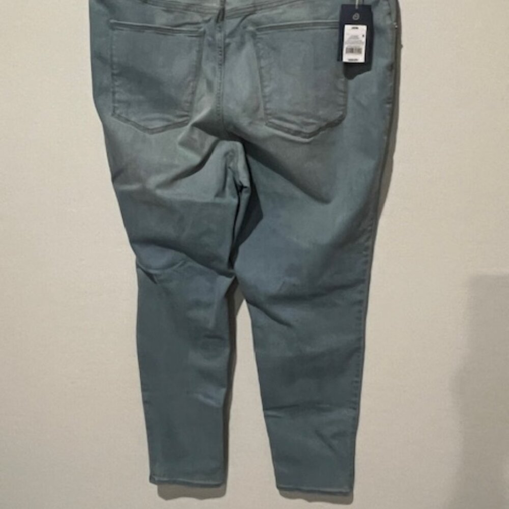 Blue women's denim jeans size 20